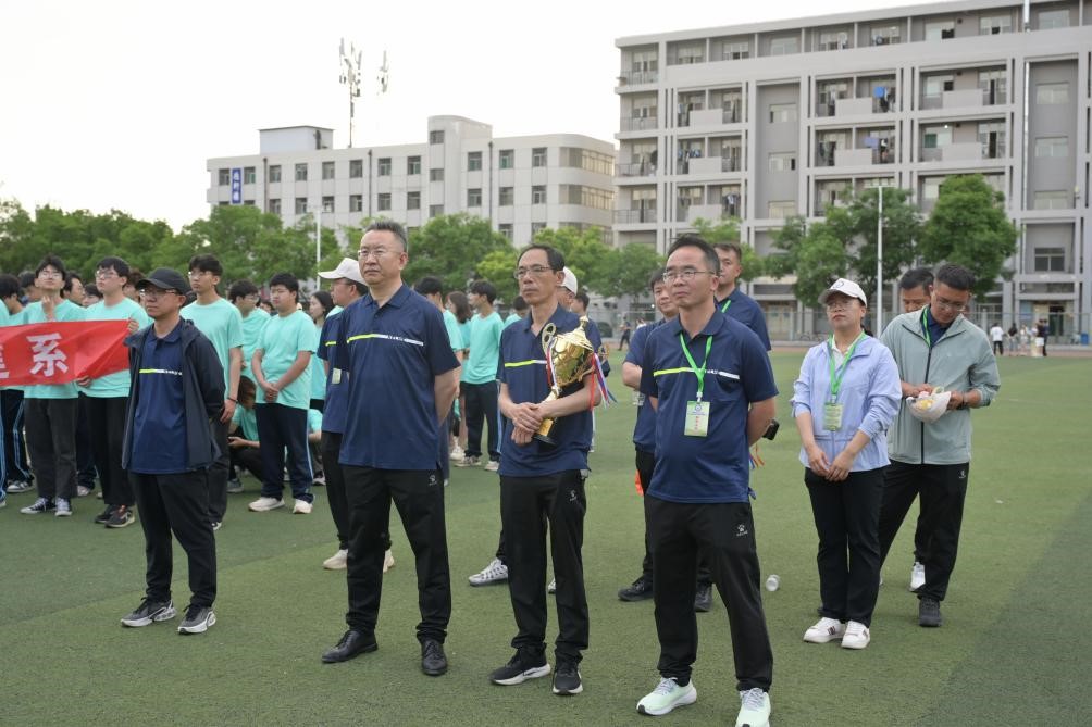 图片8.jpg 图片8.jpg