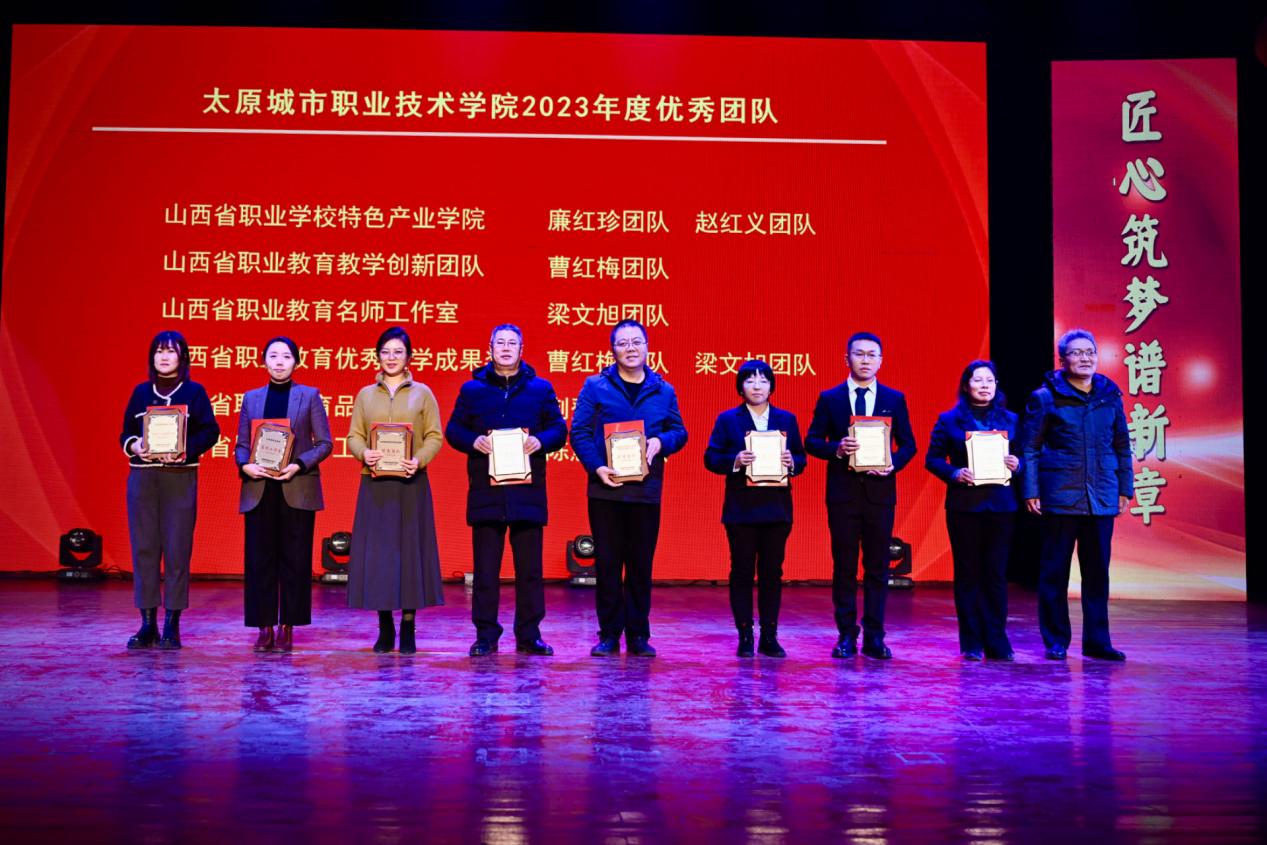 图片22.jpg 图片22.jpg