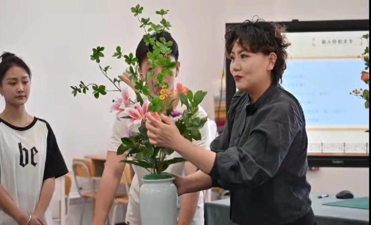 图片2.jpg 图片2.jpg