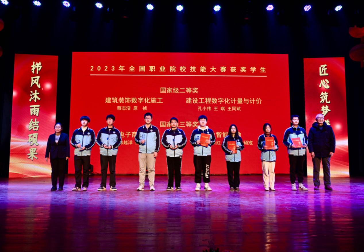 图片24.jpg 图片24.jpg