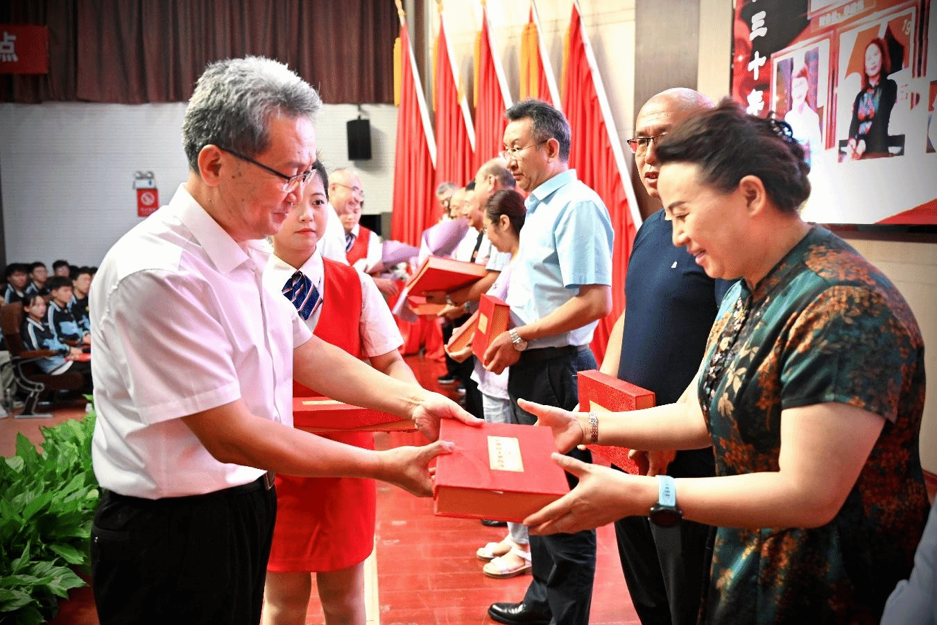 图片3.png 图片3.png