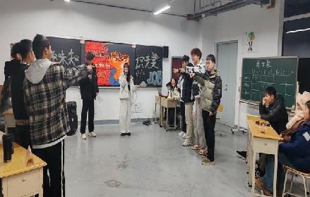 图片4.jpg 图片4.jpg