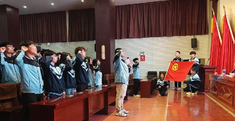 图片2.jpg 图片2.jpg