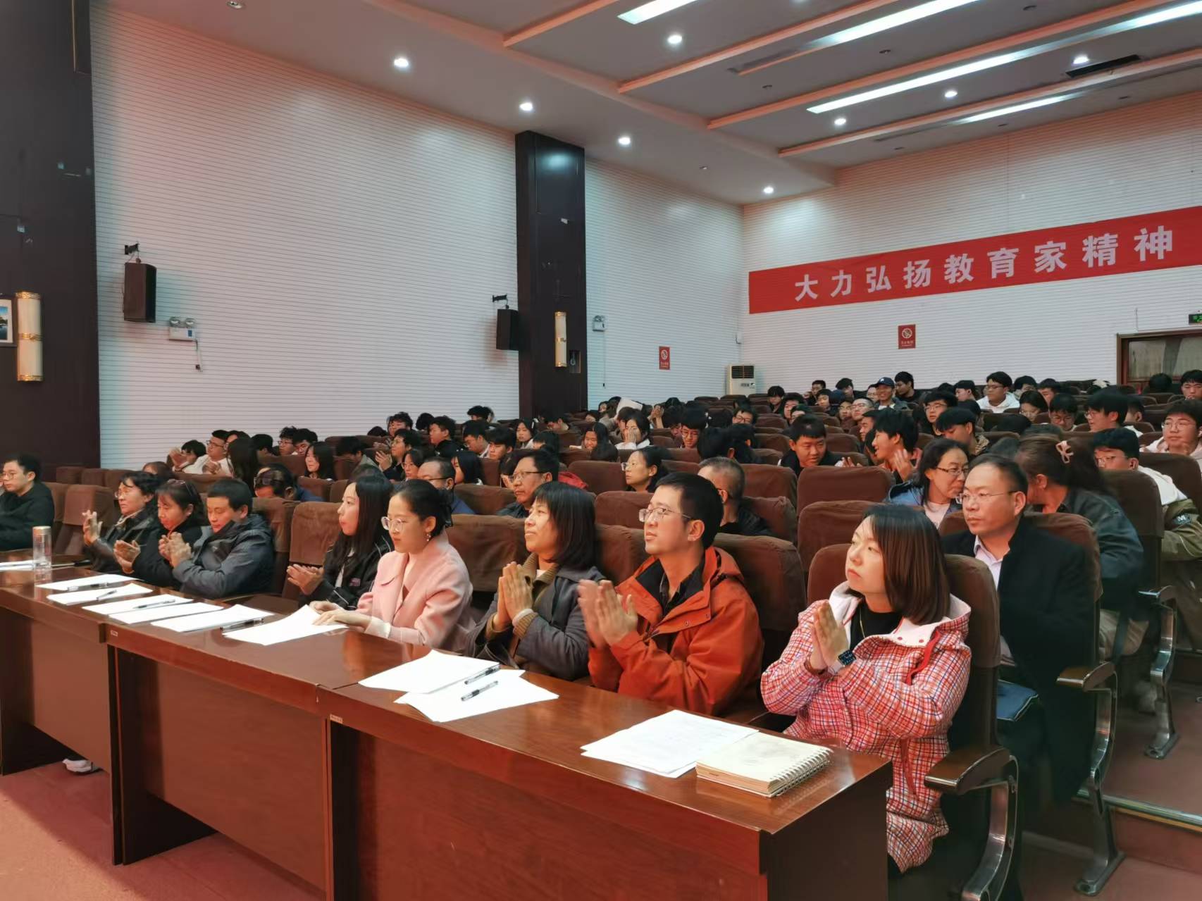 da23c084a76d33bc74a34af60086a6f.jpg da23c084a76d33bc74a34af60086a6f.jpg