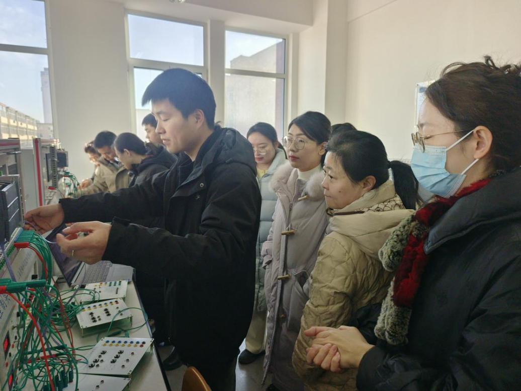 图片3.jpg 图片3.jpg