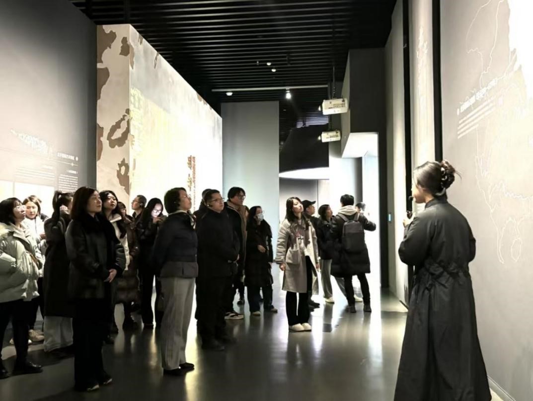 图片4.jpg 图片4.jpg